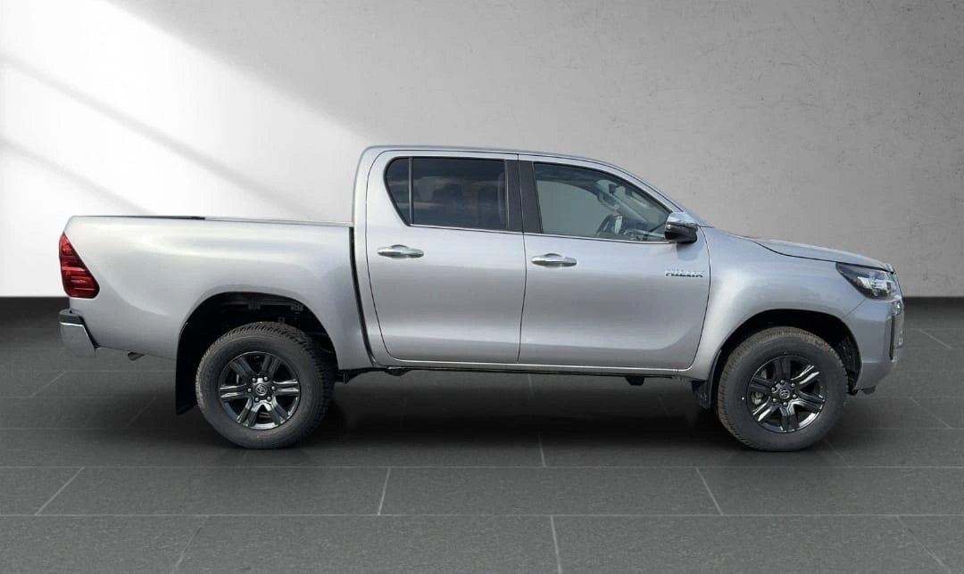Toyota Hilux Double Cab 2024